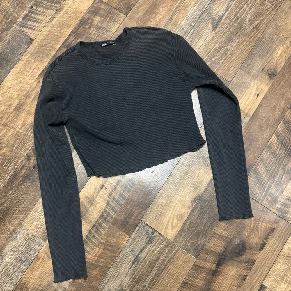 Ribbed Dark Gray Long Sleeve Crop Top